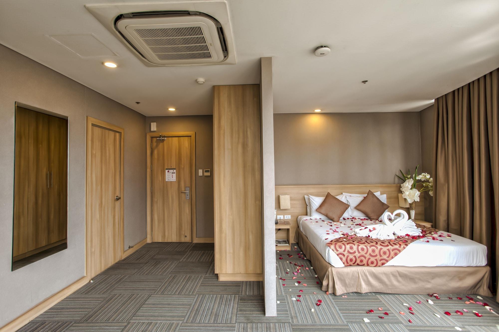 Madison 101 Hotel + Tower Quezon City Bagian luar foto