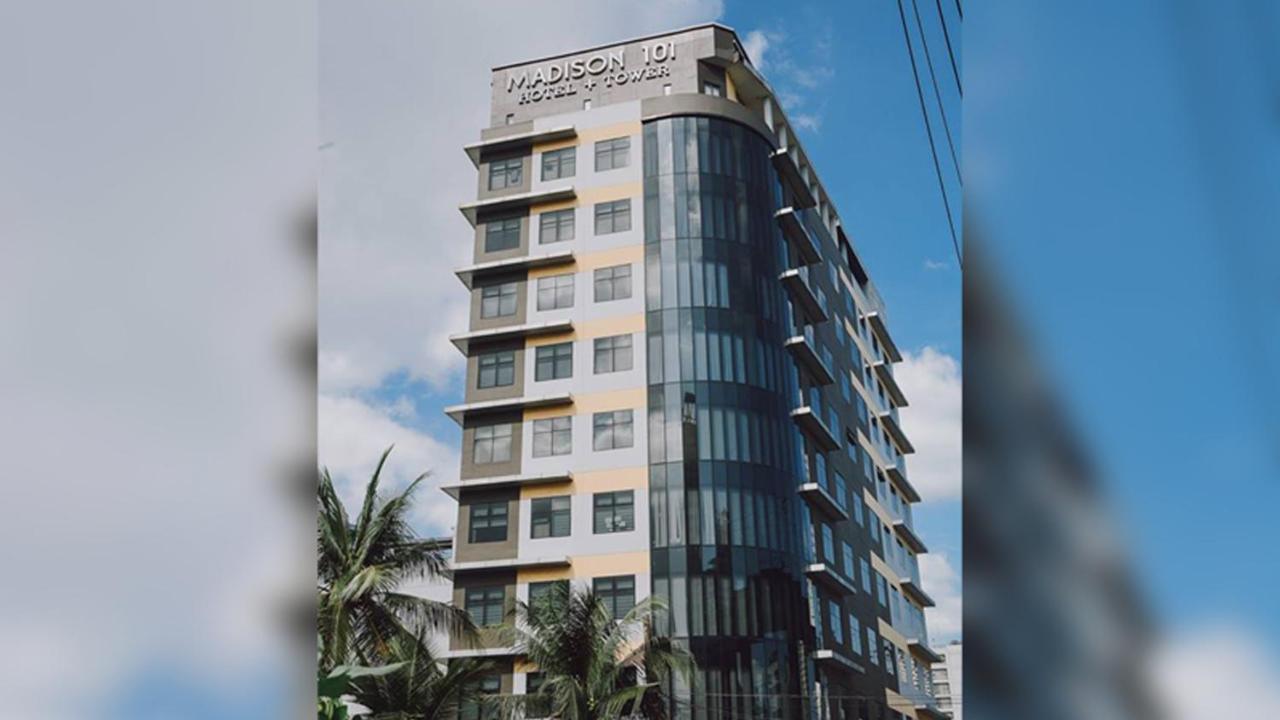 Madison 101 Hotel + Tower Quezon City Bagian luar foto