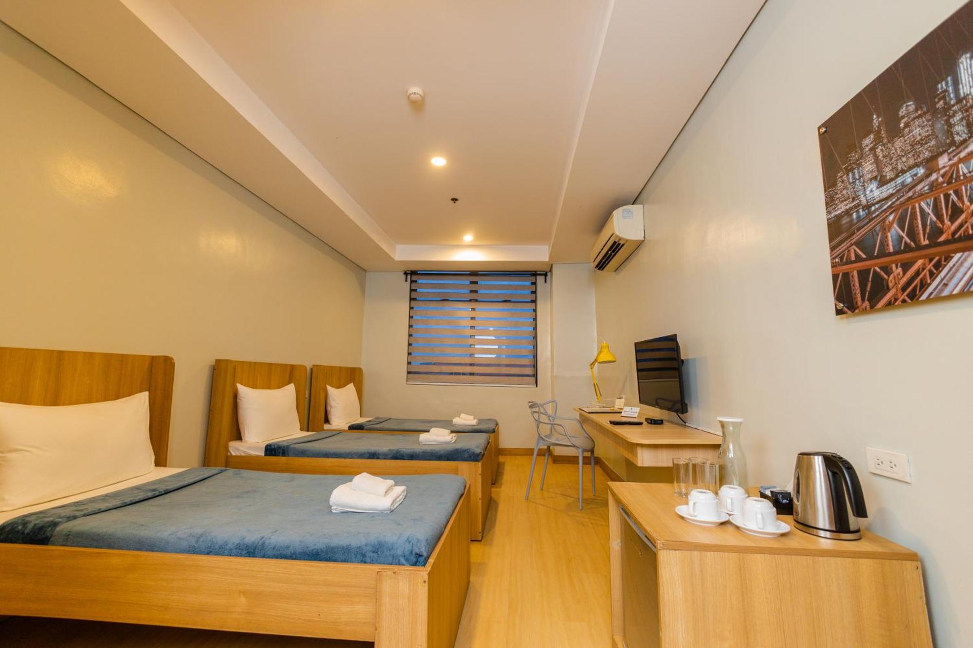 Madison 101 Hotel + Tower Quezon City Bagian luar foto