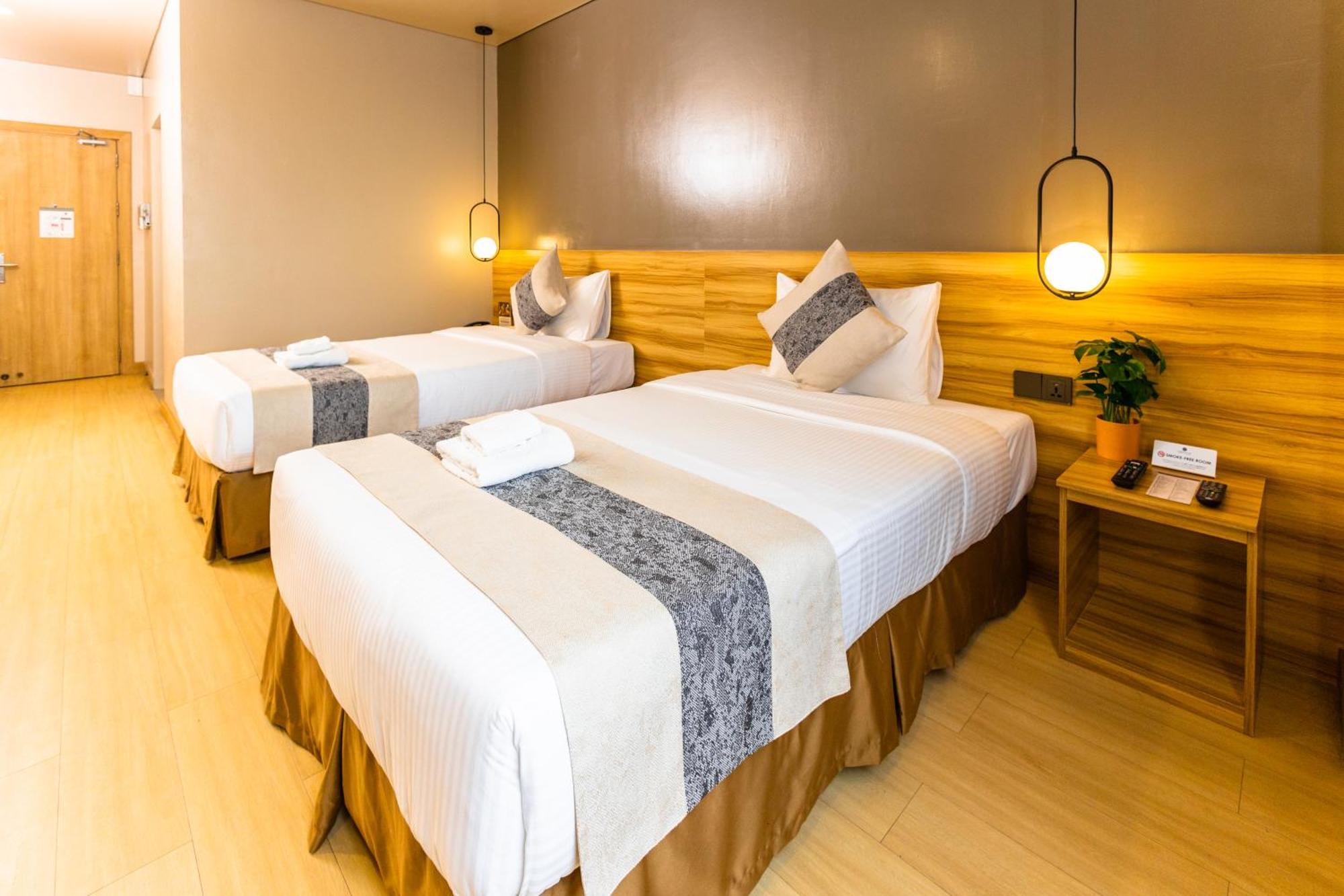 Madison 101 Hotel + Tower Quezon City Bagian luar foto