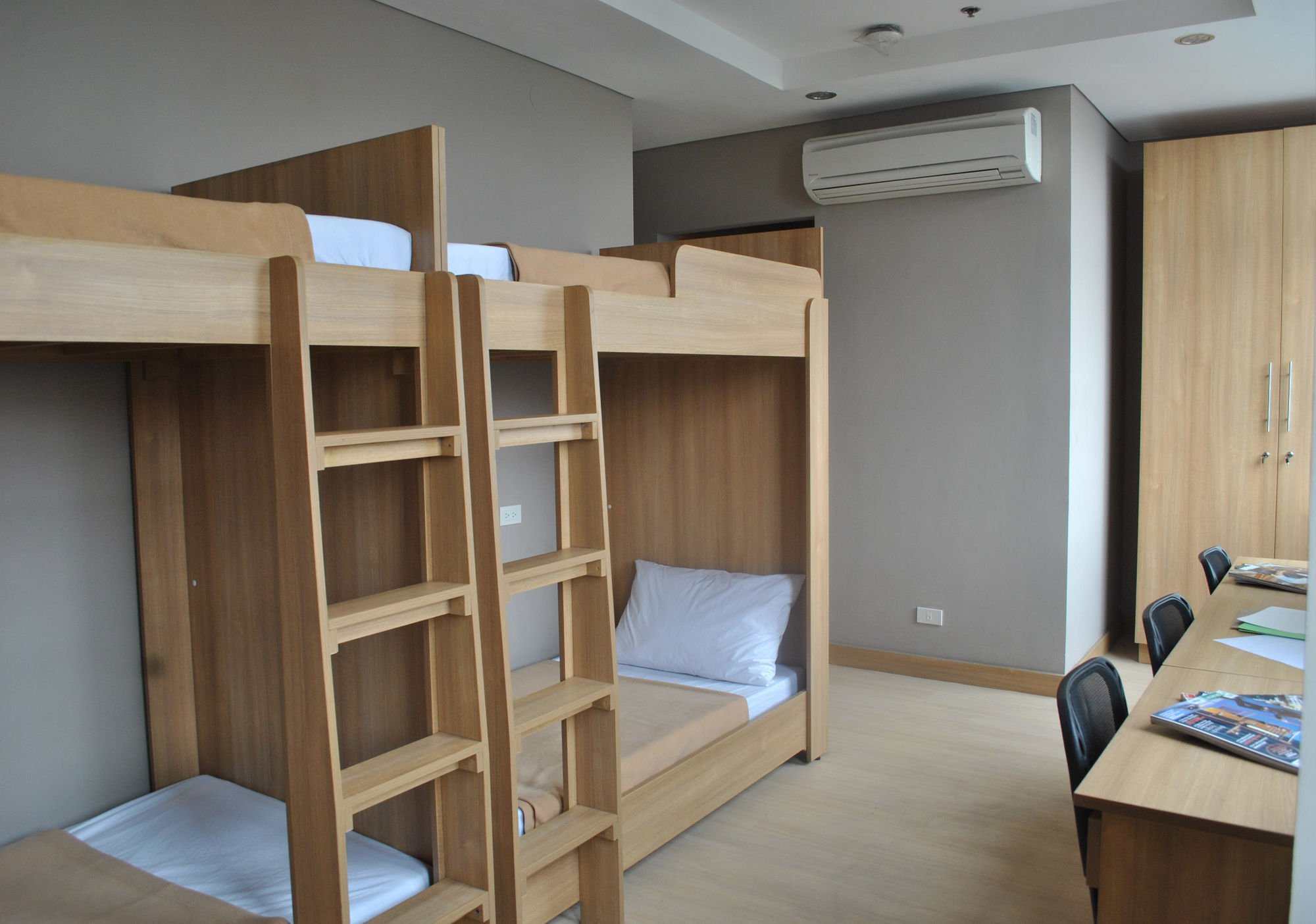 Madison 101 Hotel + Tower Quezon City Bagian luar foto