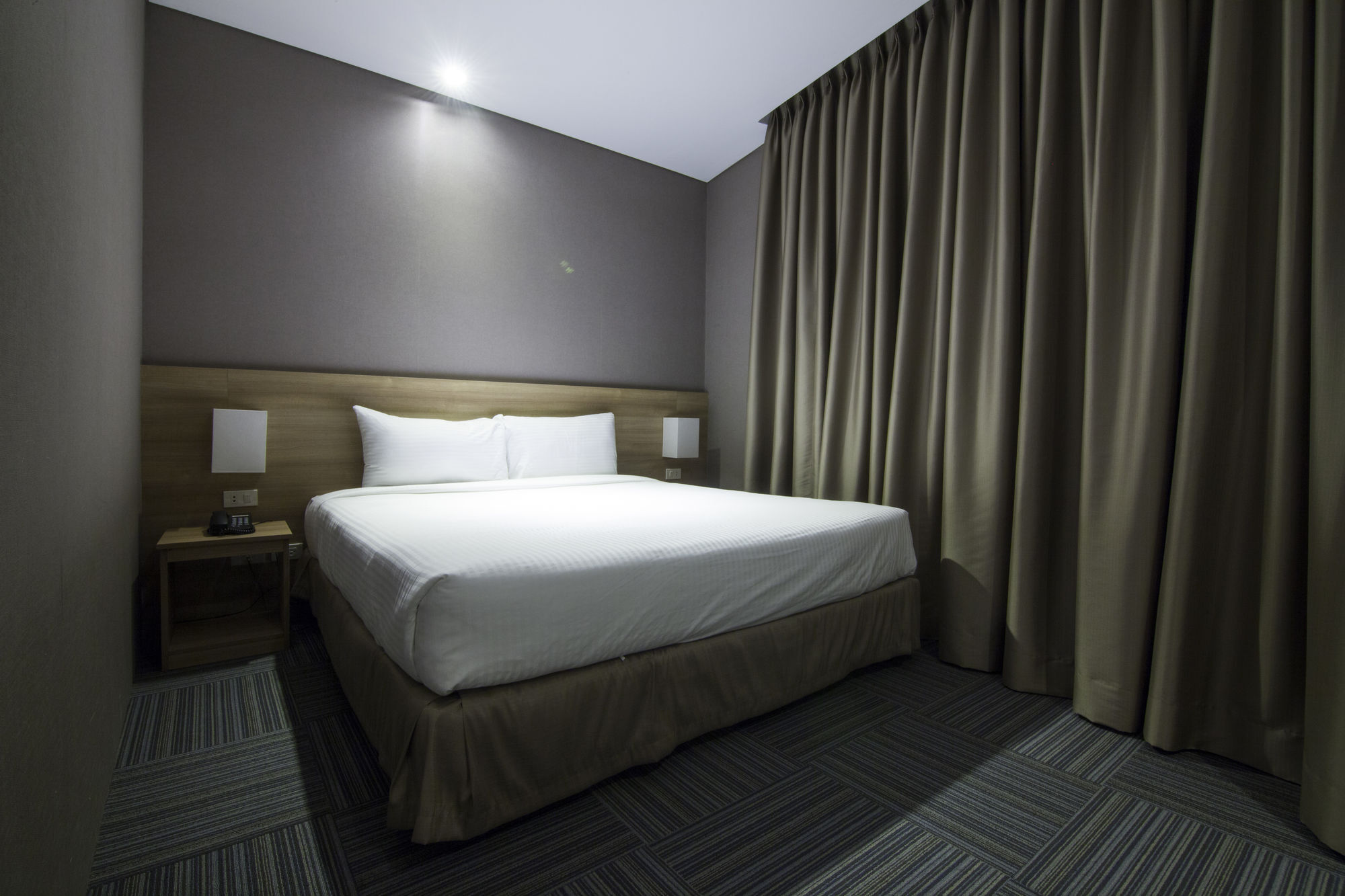 Madison 101 Hotel + Tower Quezon City Bagian luar foto